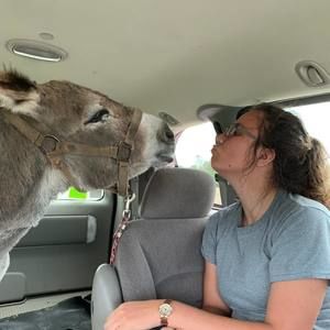 Meet your Posher, Alyssa